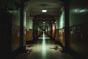 «Бумаги, пожалуйста»: как пройти квест Клауса Шиммера в Beholder