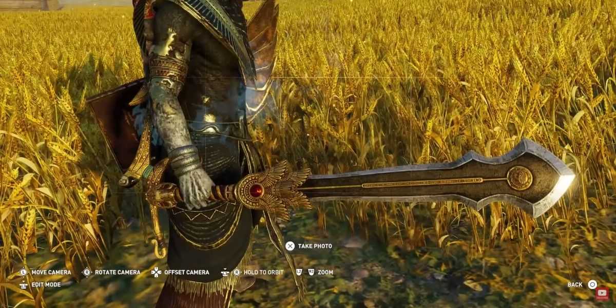 Получить скрытый клинок в Assassins Creed Origins можно двигаясь по сюжету Когда найдете и поговорите с Айей, девушка покажет первый скрытый клинок ассасинов